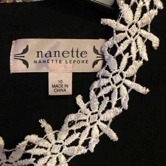 Nanette Lepore 10 LBD Black Daisy Appliqué Trim Shift Swing Sleeveless Dress - Picture 6 of 9